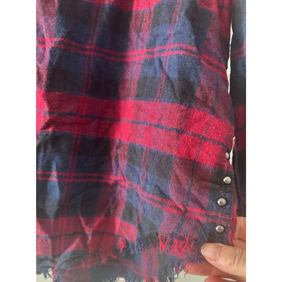 RAILS M Navy Blue Red Plaid Rex Studded Flannel Button Up Raw Hem Shirt LS E9 - Picture 4 of 8